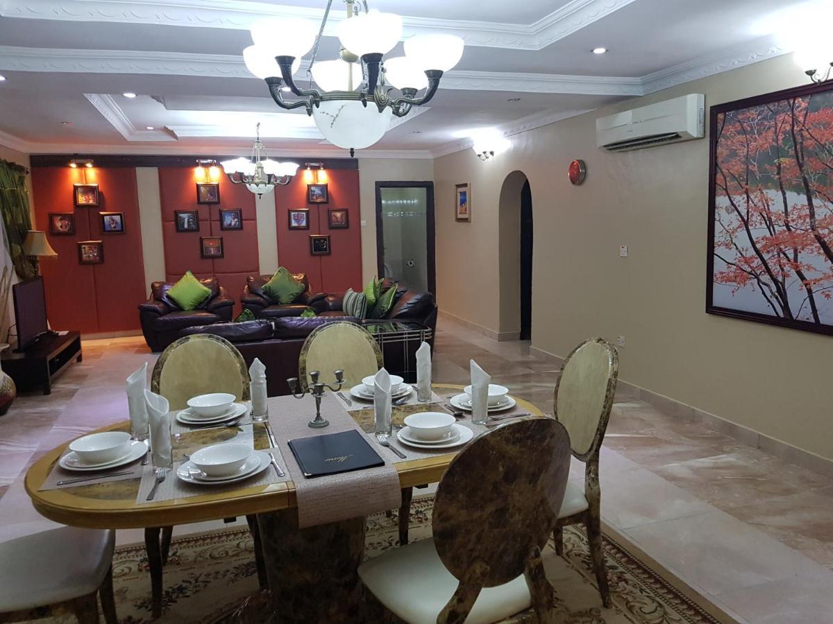 Apartment Royale Hotel&Suite Lagos Buitenkant foto