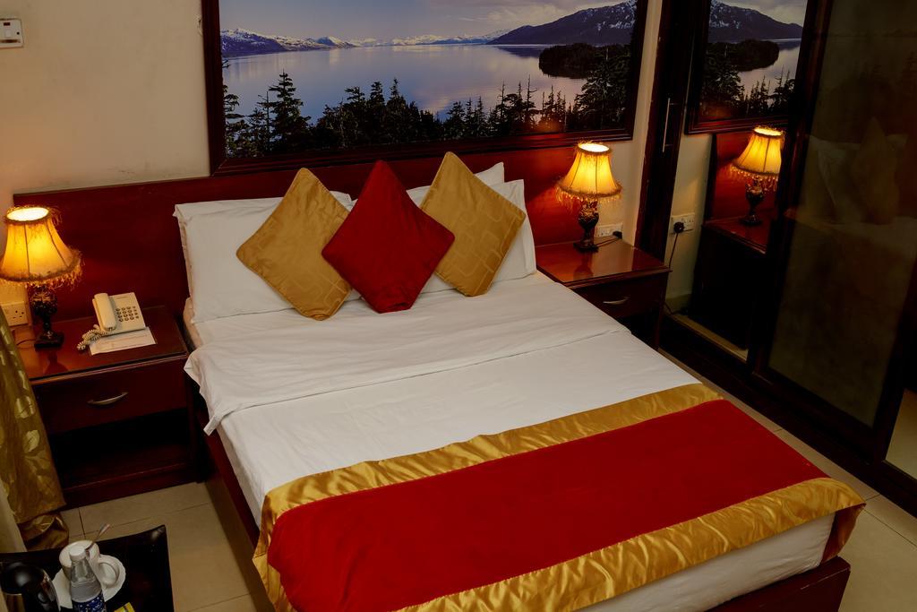 Apartment Royale Hotel&Suite Lagos Buitenkant foto