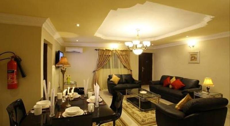 Apartment Royale Hotel&Suite Lagos Buitenkant foto