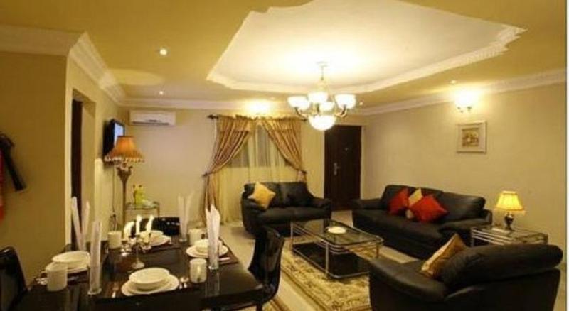 Apartment Royale Hotel&Suite Lagos Buitenkant foto